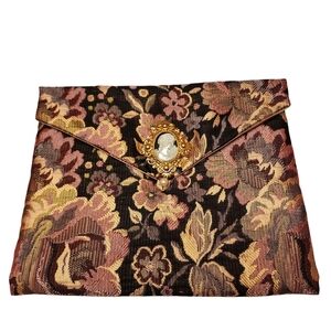Floral Brocade Cluch Bag with Cameo Pendent
